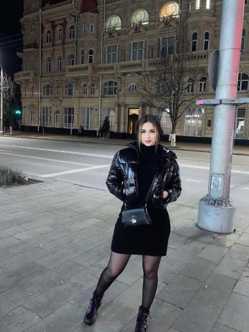 Моника фото 3